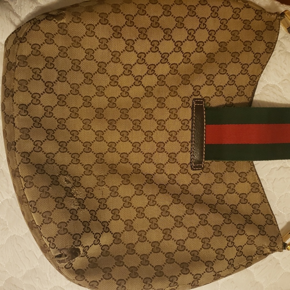 Gucci - Picture 2 of 5